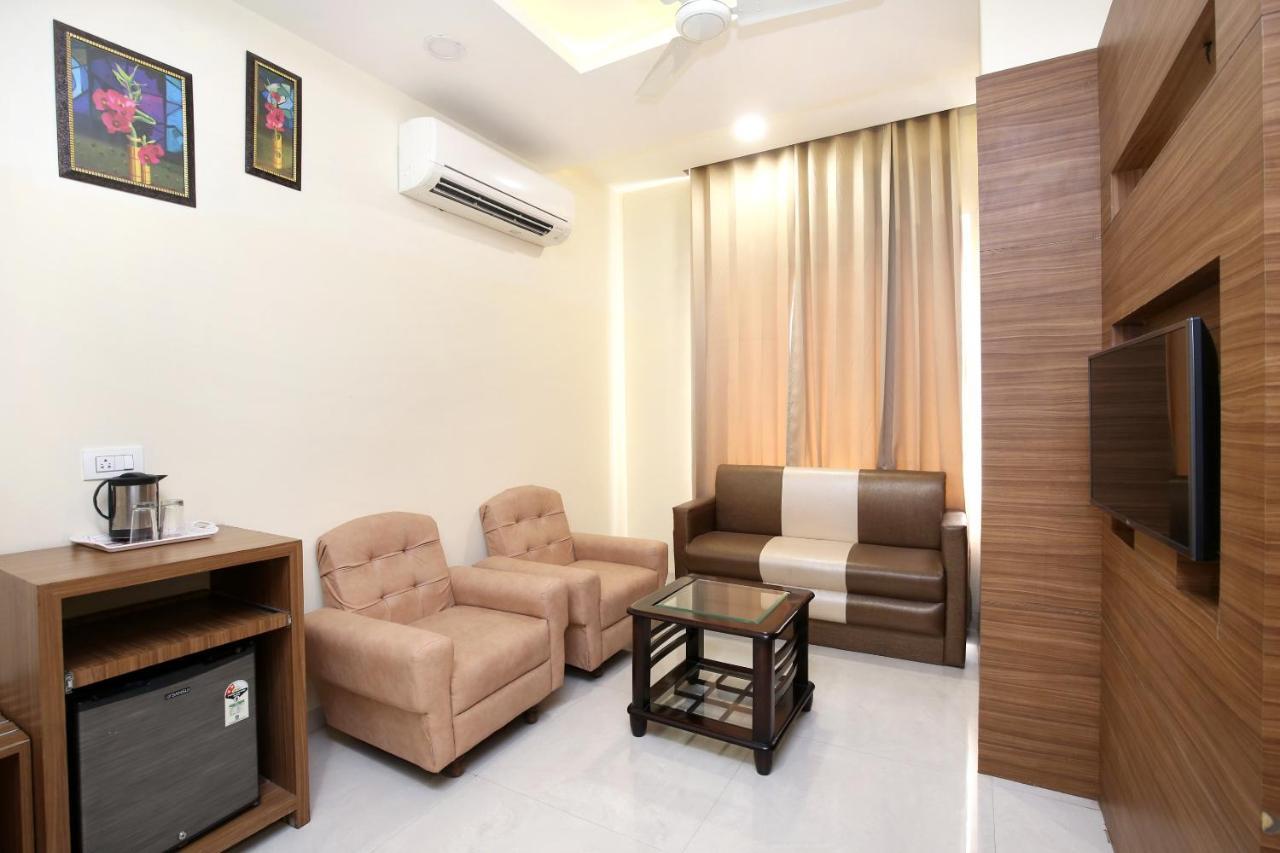 Capital O 8510 Welcome Inn Амритсар Екстериор снимка