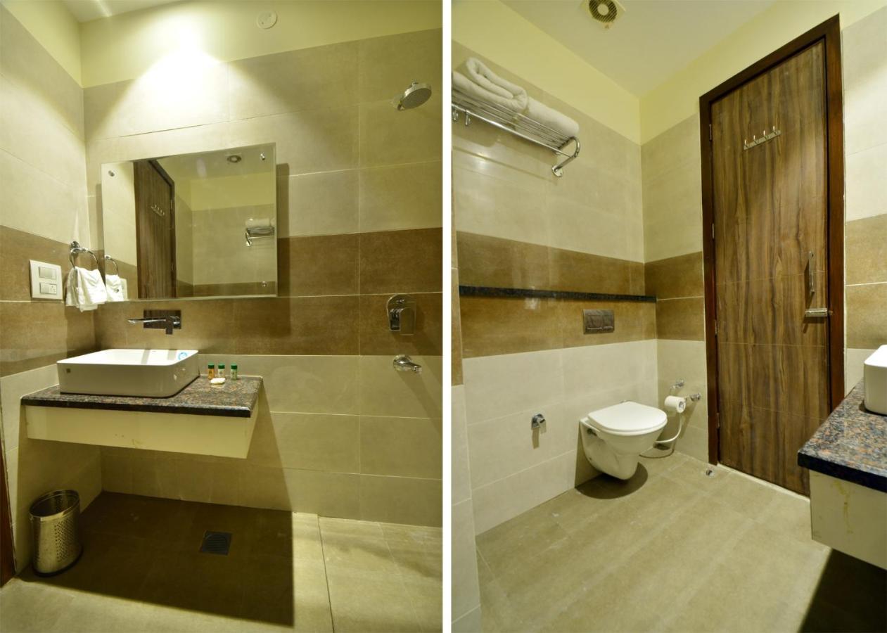 Capital O 8510 Welcome Inn Амритсар Екстериор снимка